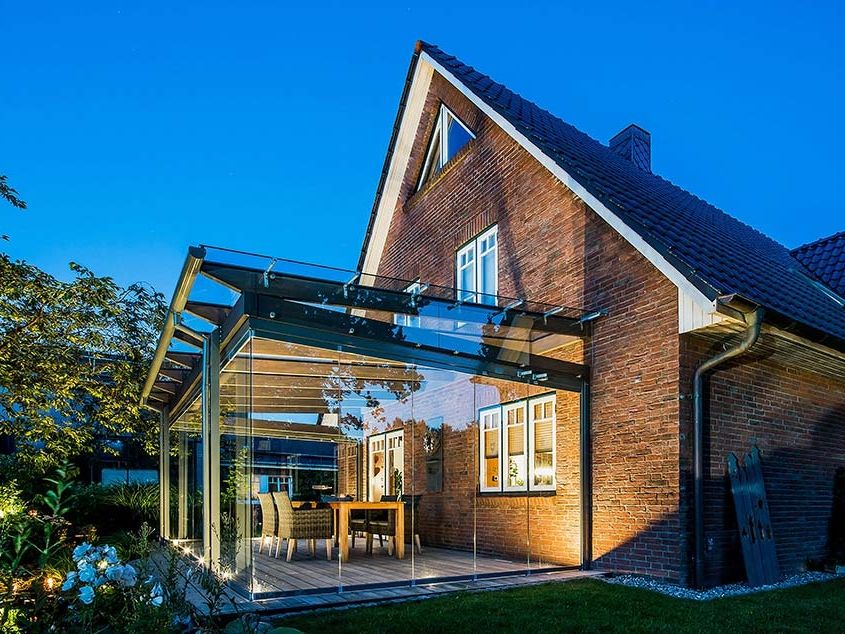 terraza con cortinas de cristal