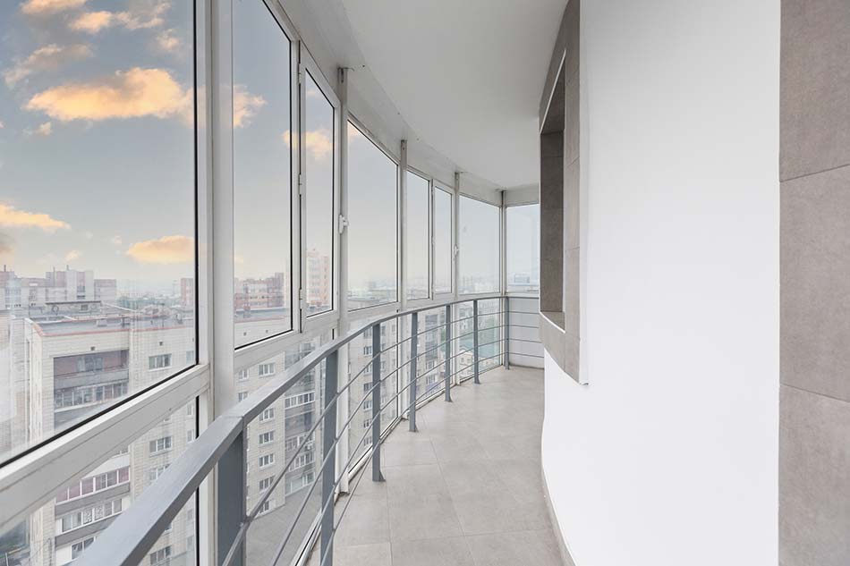 Cerramiento de balcones con aluminio