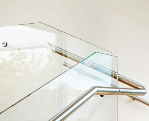 barandilla sin perfil de cristal con pasamanos