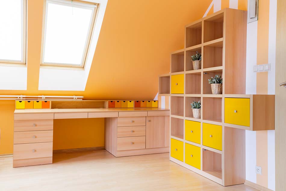 Decoración de ático abuhardillado