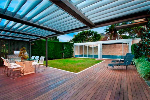 pérgola bioclimática jardín